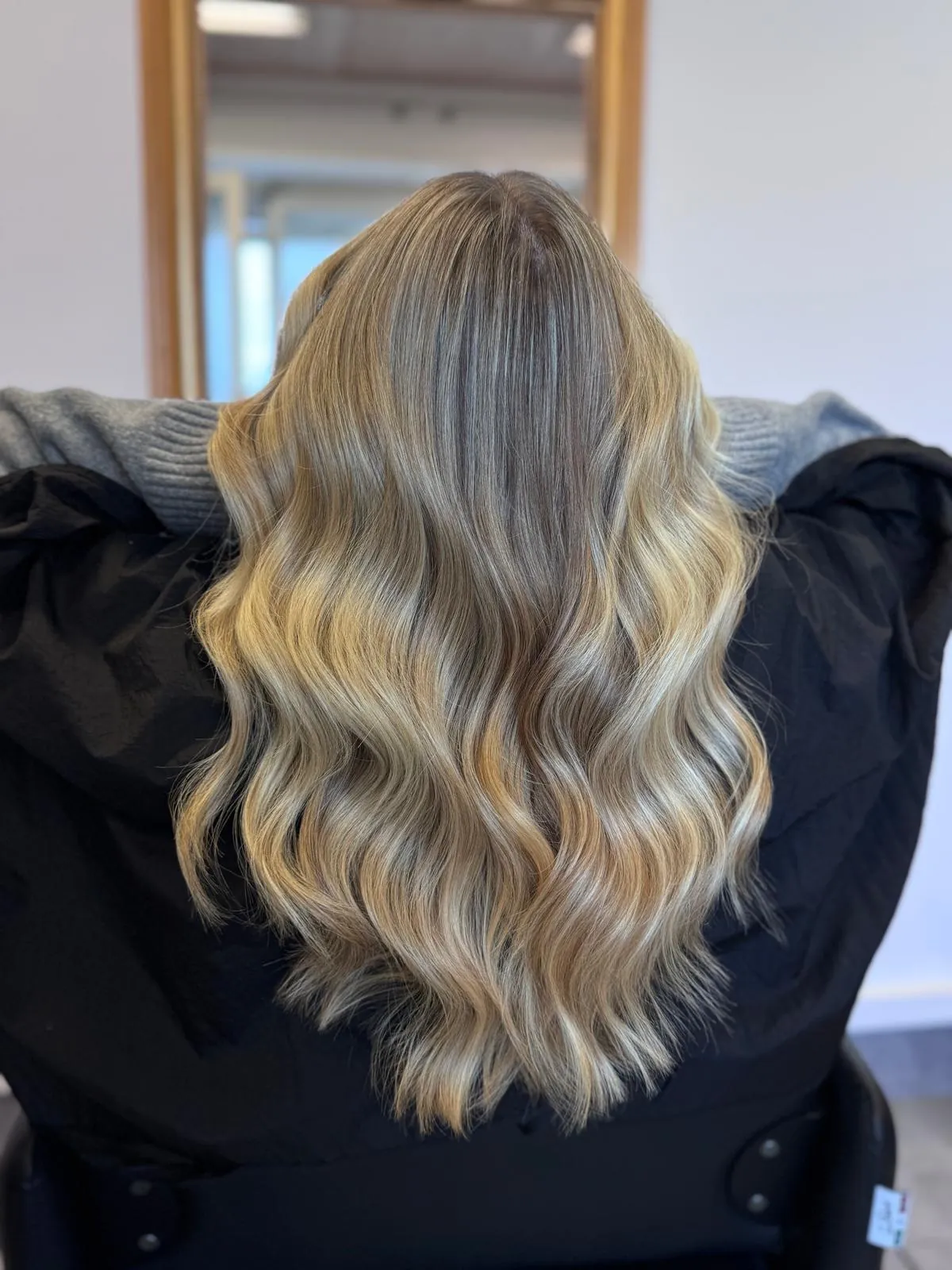 Frisur von Andreia Costa Hairartist, Coiffeur in Oetwil am See