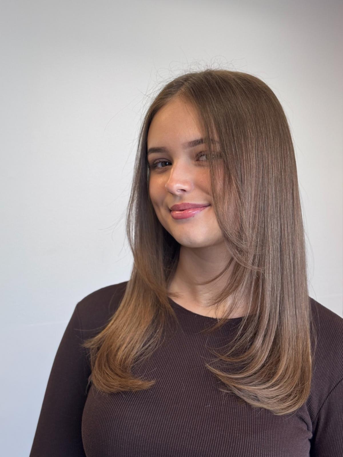 Frisur von Andreia Costa Hairartist, Coiffeur in Oetwil am See