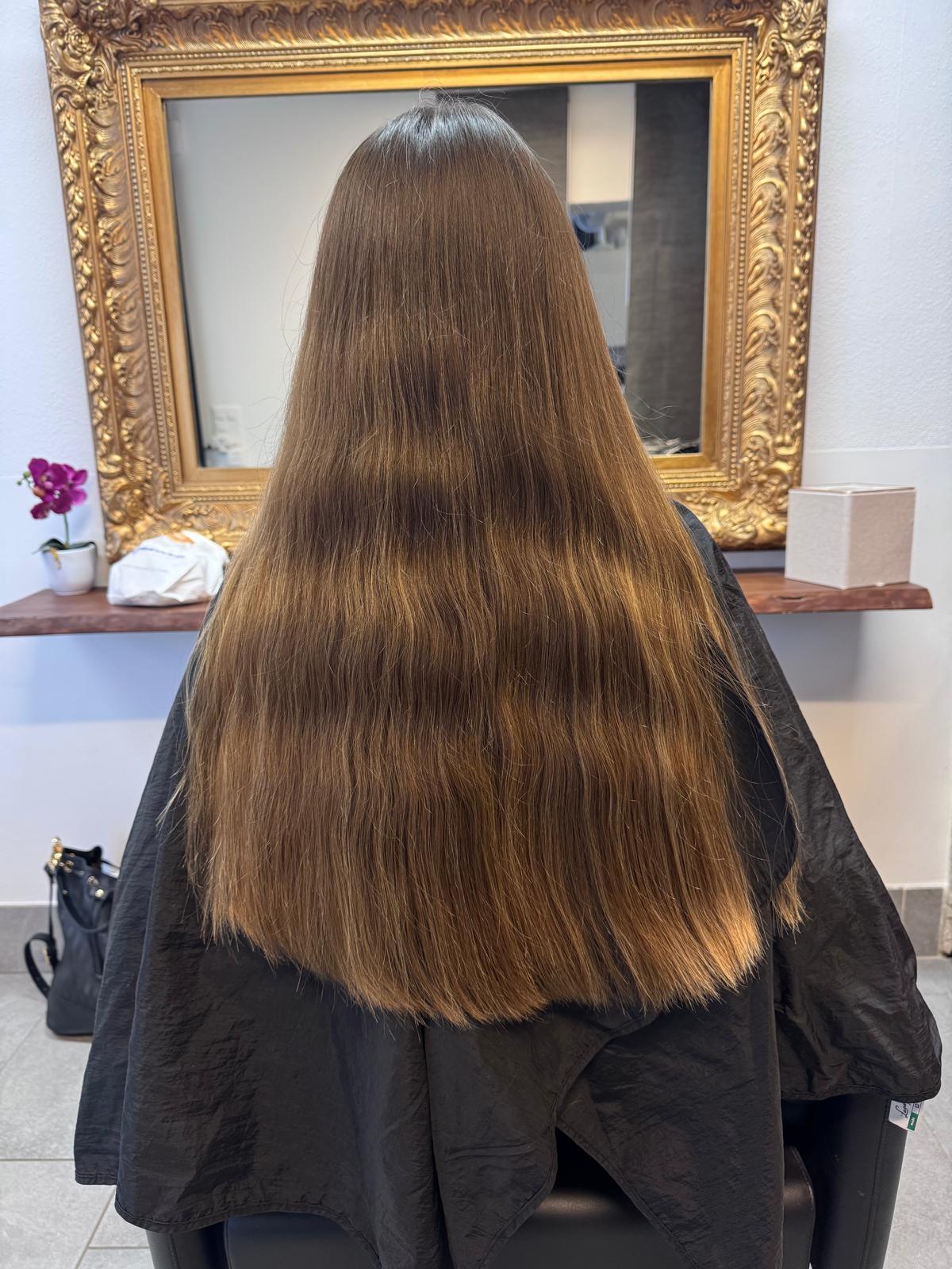 Haar vor der Balayage bei Andreia Costa Hairartist in Oetwil am See